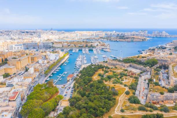 A Lovely 3 Bedroom, 3 Baths Home In The Centre Of Gzira By 360 Estates Eksteriør bilde
