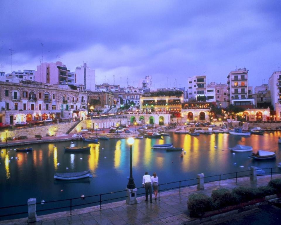 A Lovely 3 Bedroom, 3 Baths Home In The Centre Of Gzira By 360 Estates Eksteriør bilde