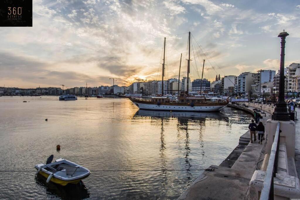 A Lovely 3 Bedroom, 3 Baths Home In The Centre Of Gzira By 360 Estates Eksteriør bilde