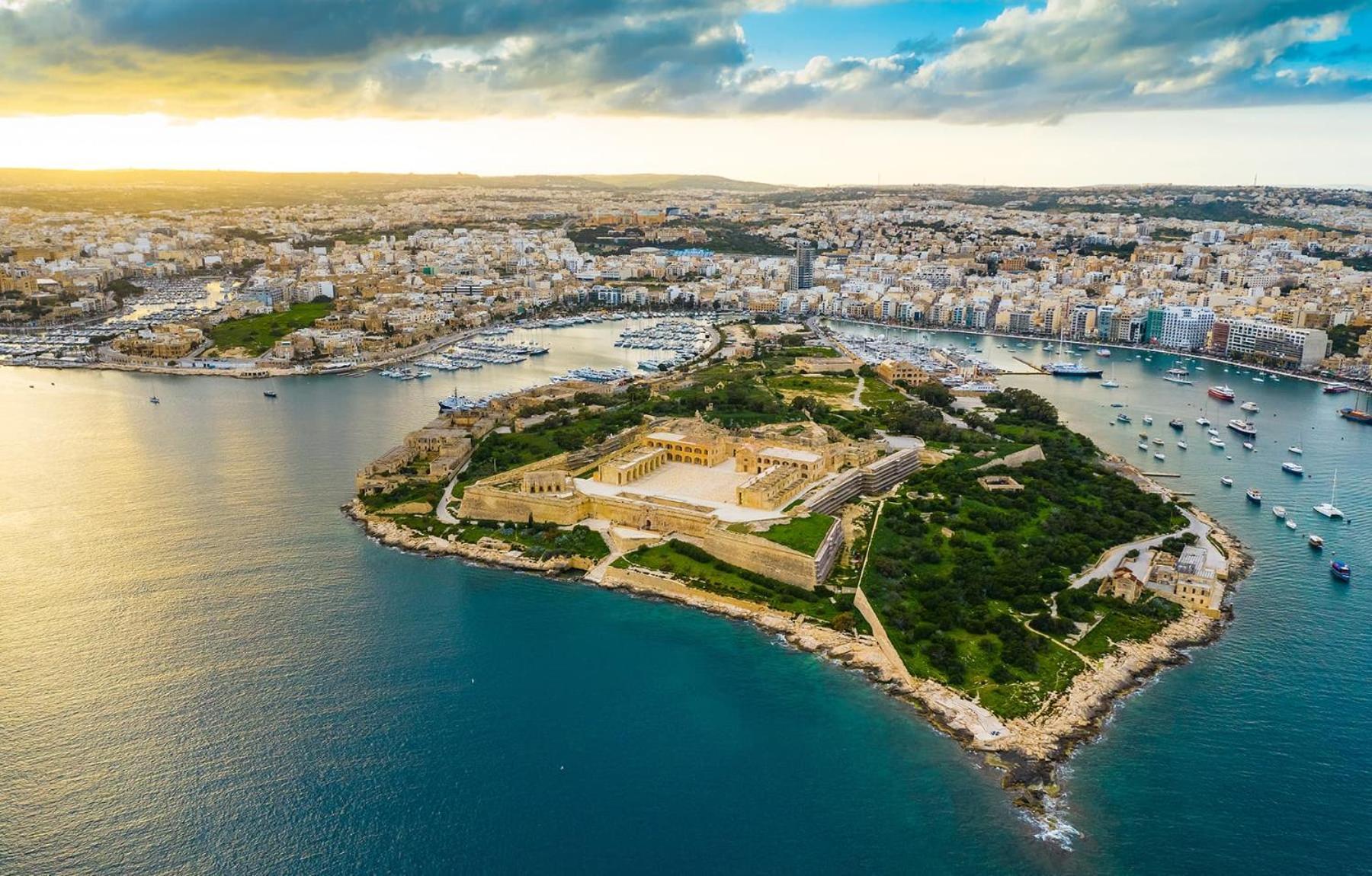 A Lovely 3 Bedroom, 3 Baths Home In The Centre Of Gzira By 360 Estates Eksteriør bilde
