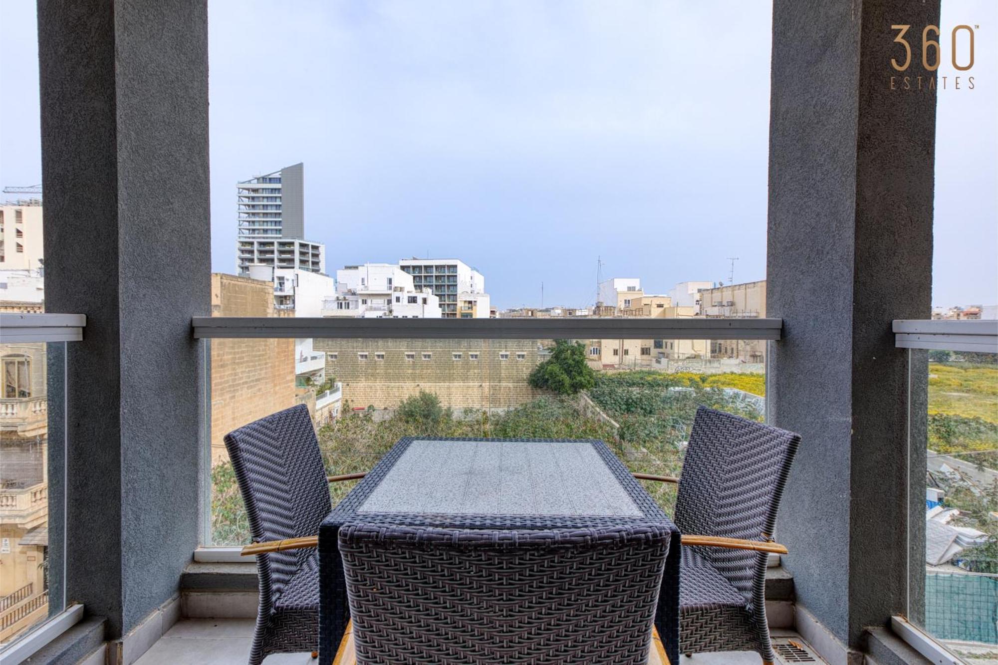 A Lovely 3 Bedroom, 3 Baths Home In The Centre Of Gzira By 360 Estates Eksteriør bilde